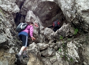 38 passaggio tra rocce...